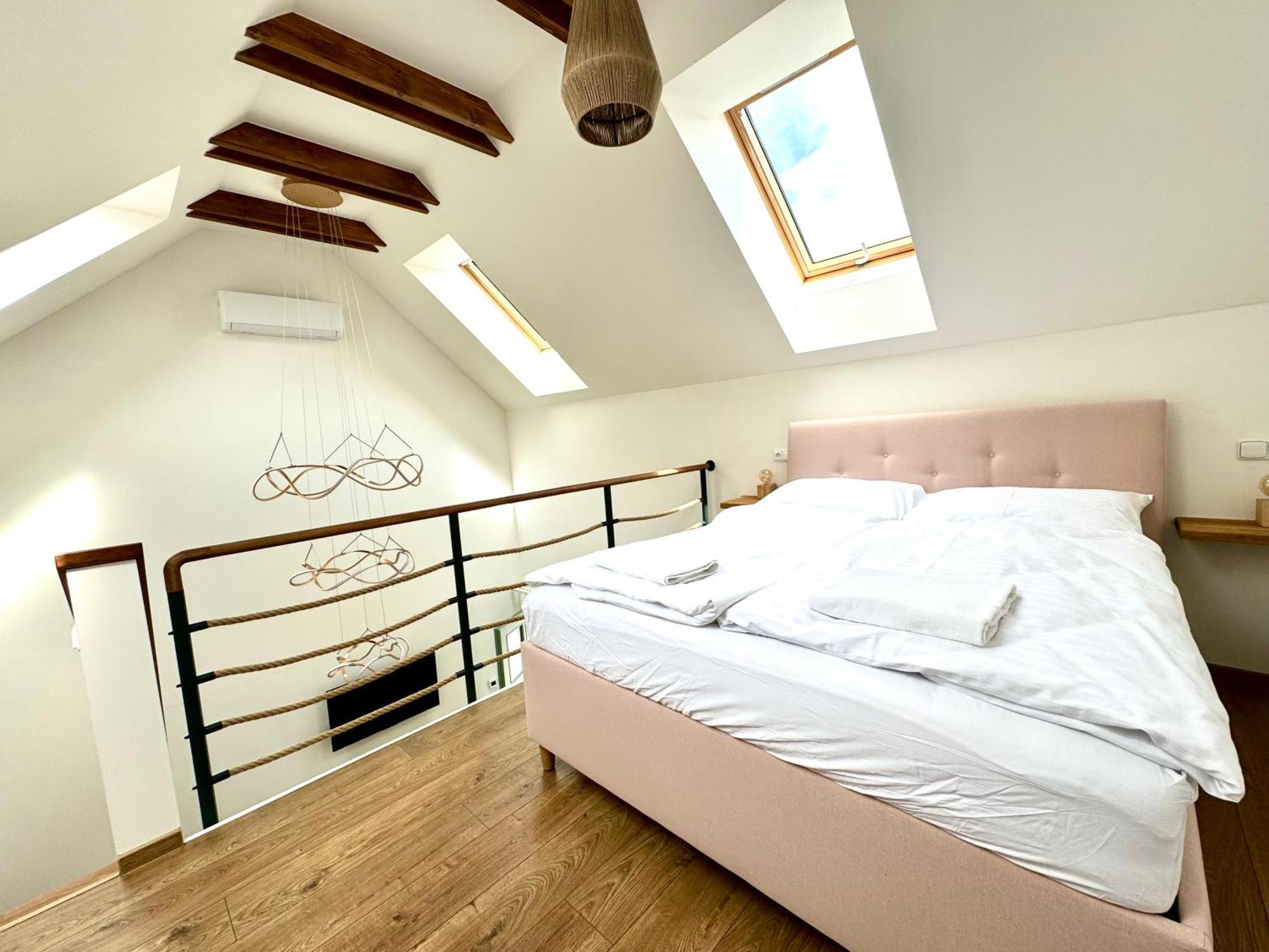 Soul Apartments Mikulov Esterno foto
