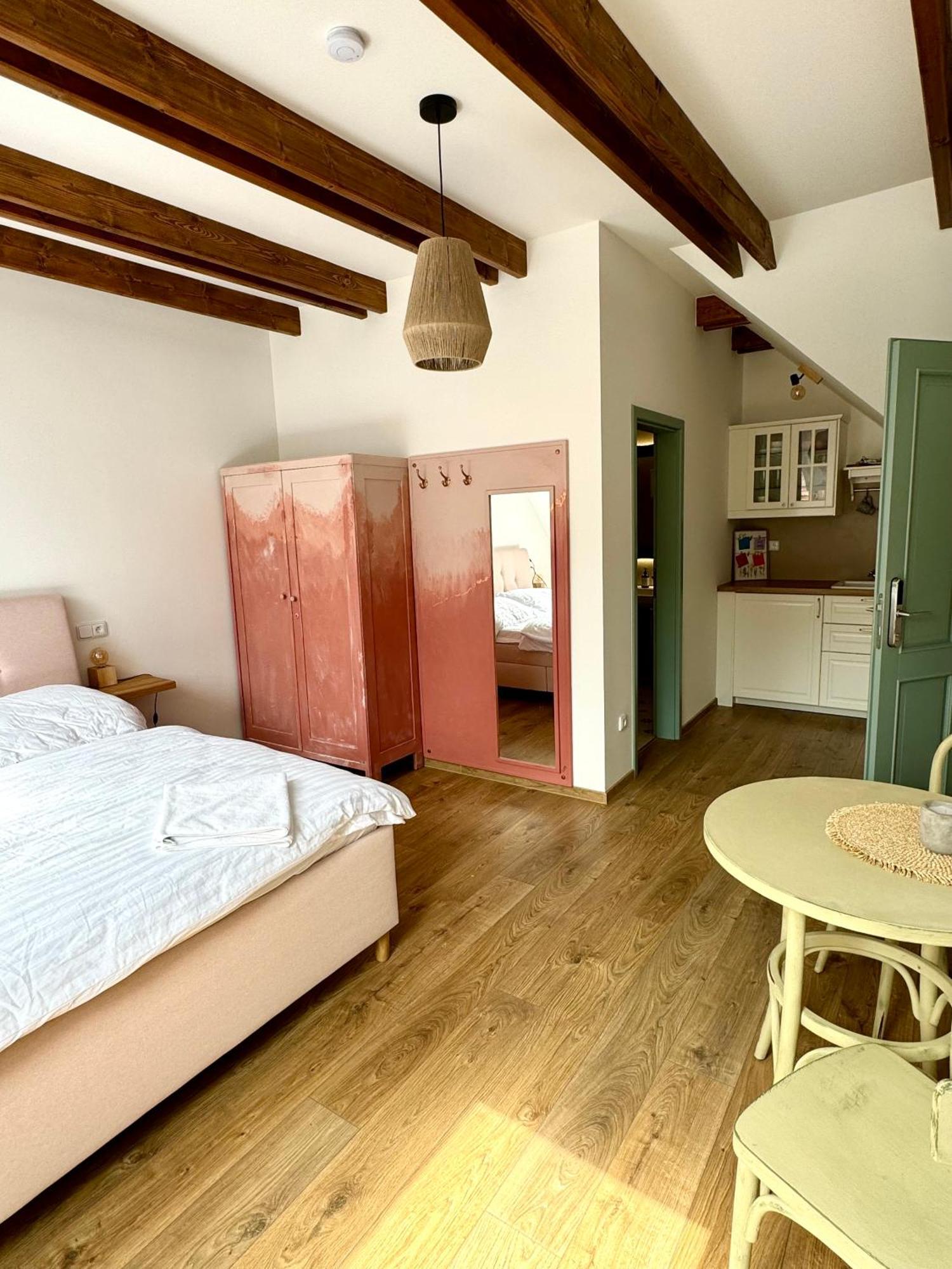 Soul Apartments Mikulov Esterno foto